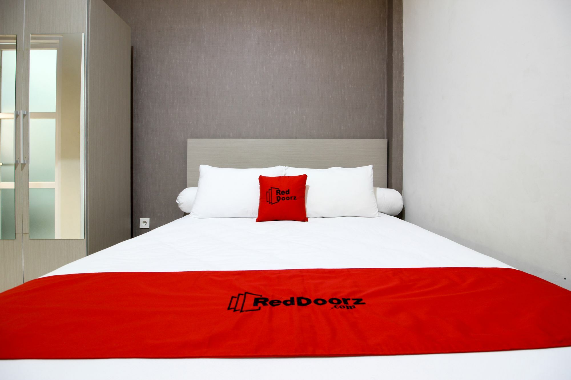 Reddoorz Plus Near Upn Jogjakarta 2 Maguwo Extérieur photo